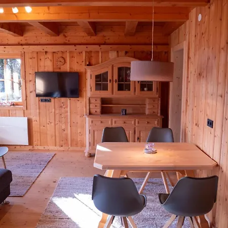 Haus Bergfried Dom wakacyjny *